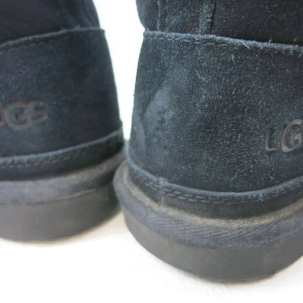 UGG Australia Neumal II Insulated Warm Winter Boots Kids Footwear Shoes sz 4